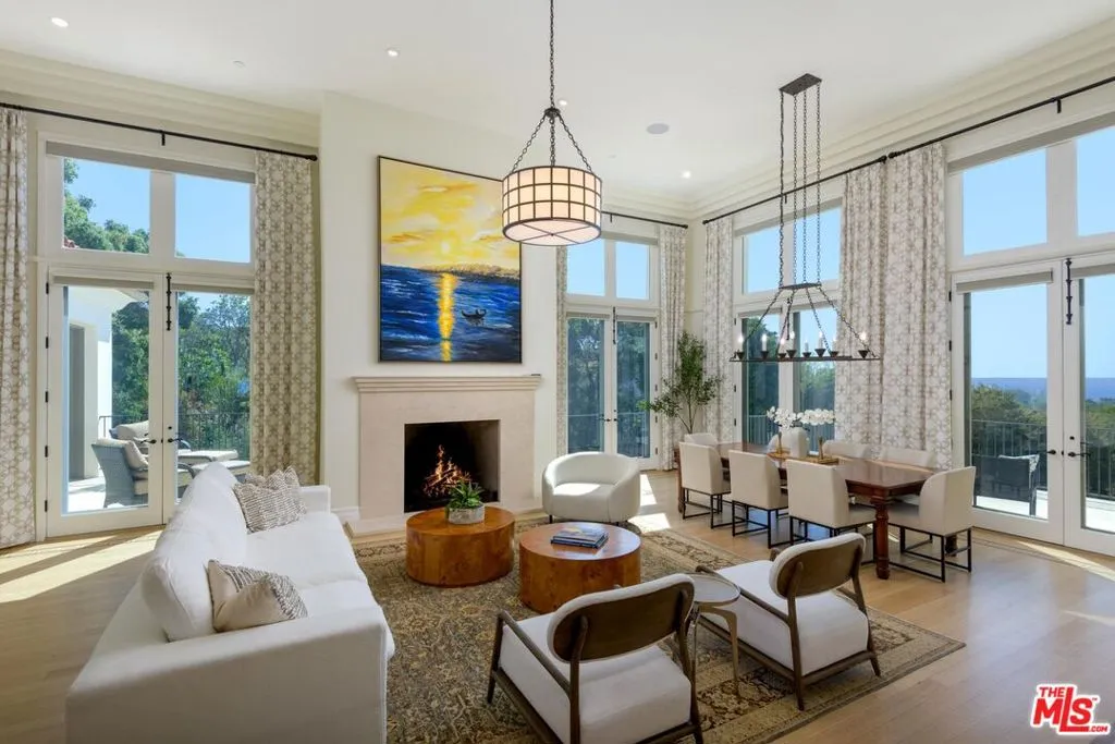 Santa Barbara, California 93108, United States, 5 Bedrooms Bedrooms, ,7 BathroomsBathrooms,Residential,Active,158723