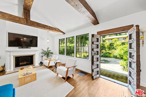 6626 Cahuenga Terrace Los Angeles CA 90068