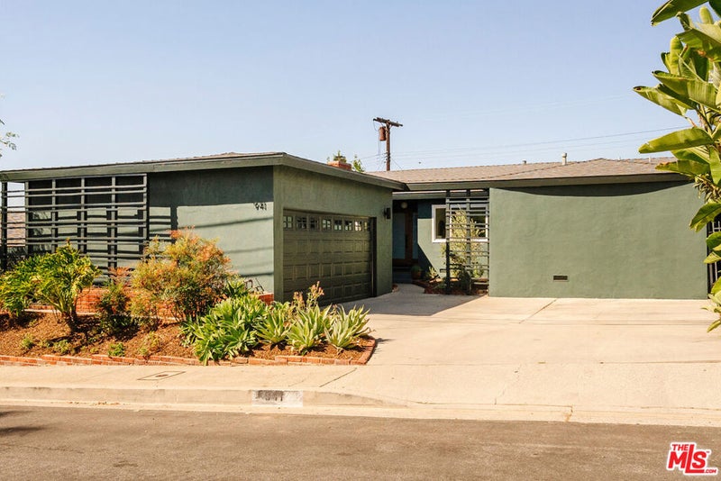 941 Fortune Way