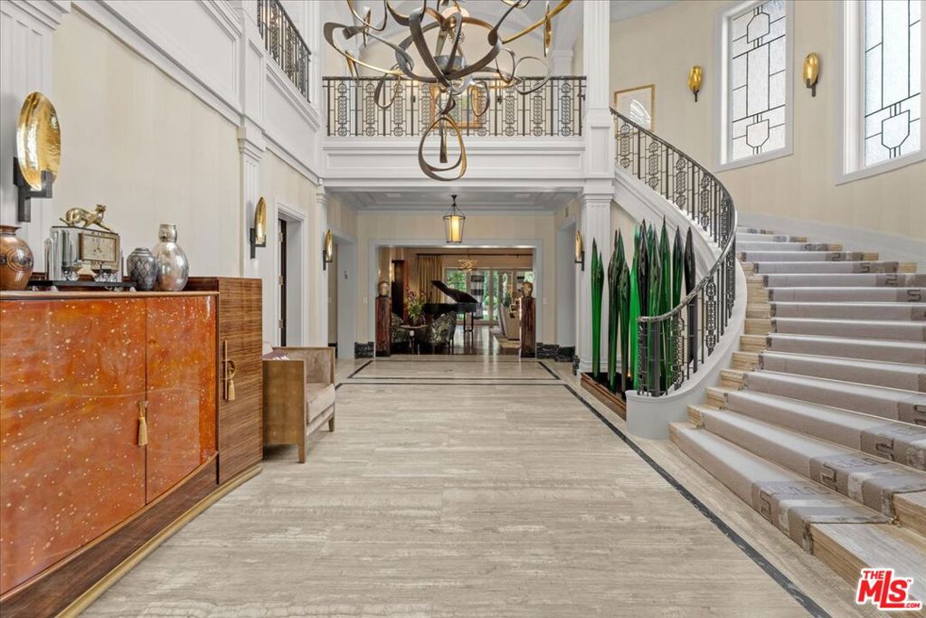 Properties 3 804 N Elm Drive