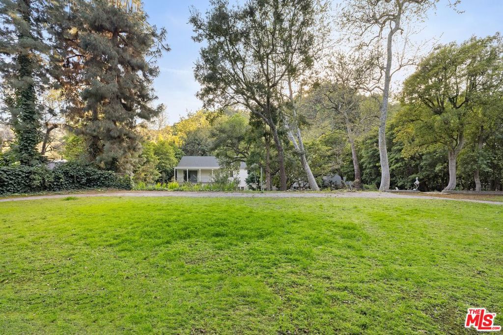 1150 Stone Canyon Road