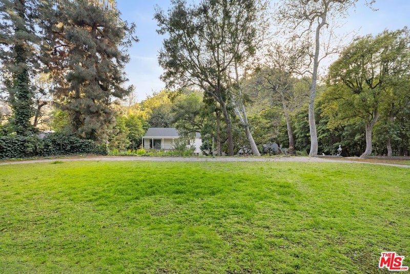 1150 Stone Canyon Road