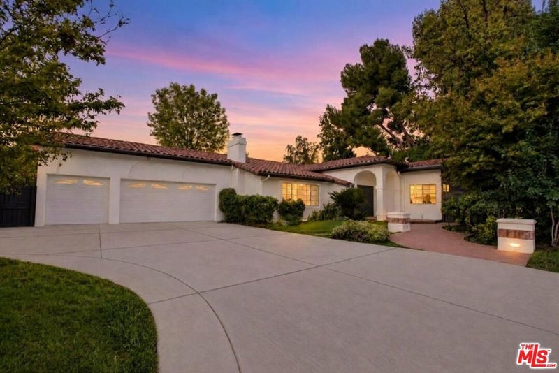 17615 Corinthian Drive