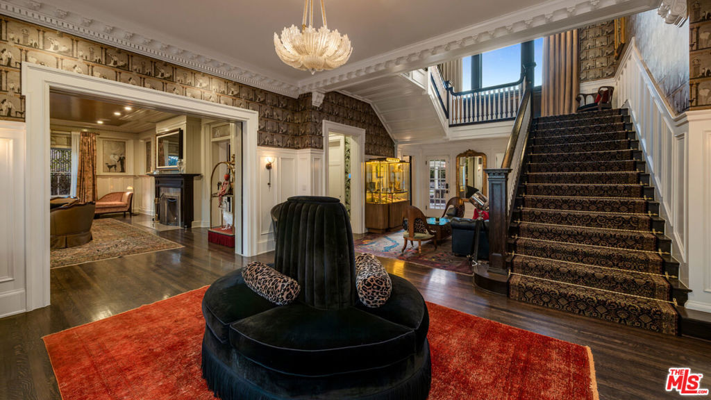 Properties 4 601 S Windsor Boulevard