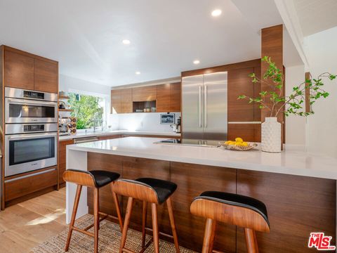 20922 Keller Road Topanga CA 90290