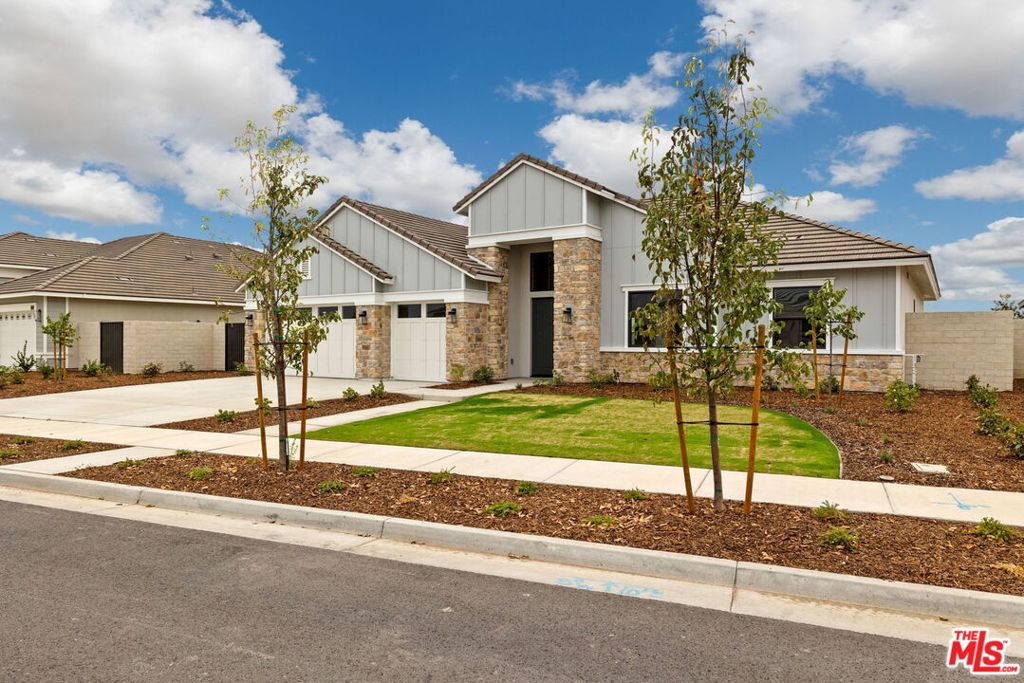 3711 Pathway Court