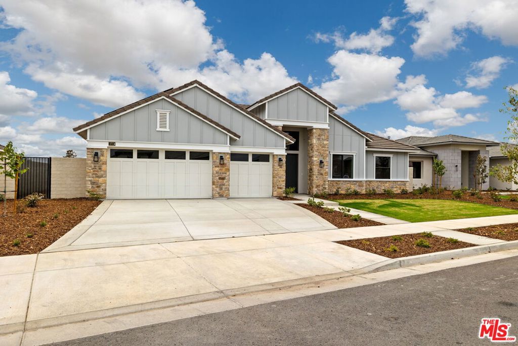 3711 Pathway Court