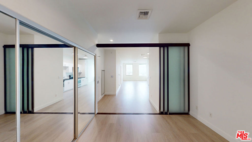3810 Wilshire Boulevard 1108
