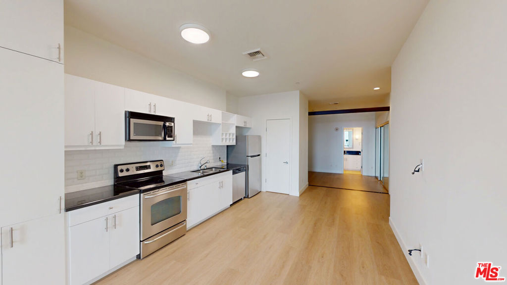 3810 Wilshire Boulevard 1108