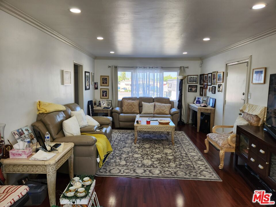 216 S Inglewood Avenue