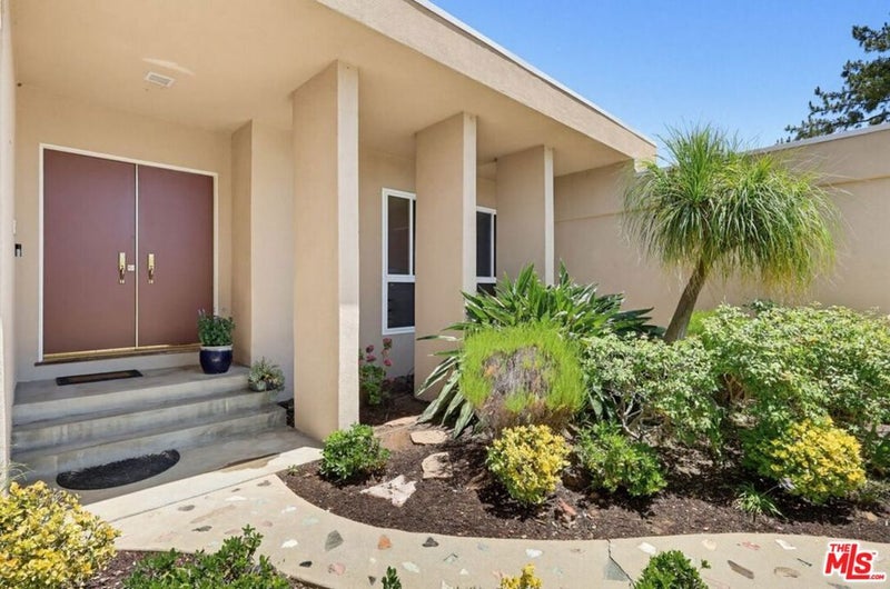 991 Montgomery Court