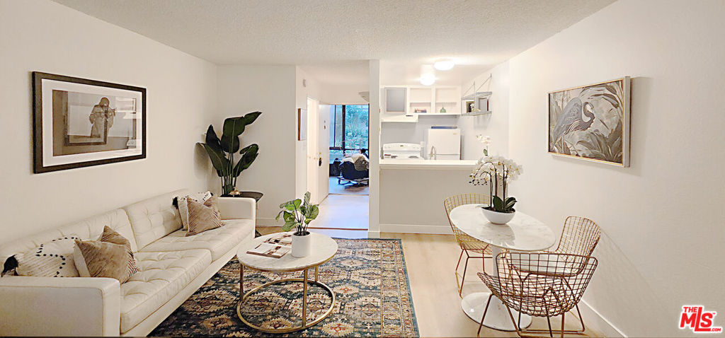 320 S Ardmore Avenue 120