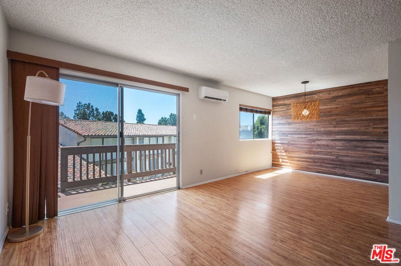 5950 Buckingham 610
