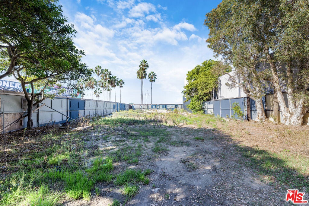 723 Ocean Front Walk
