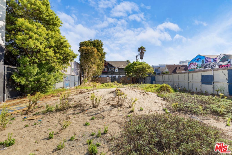 723 Ocean Front Walk