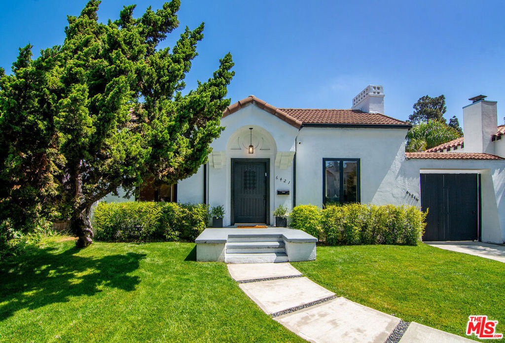 6421 W Olympic Boulevard
