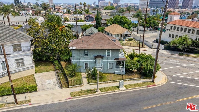 600 E Edgeware Road