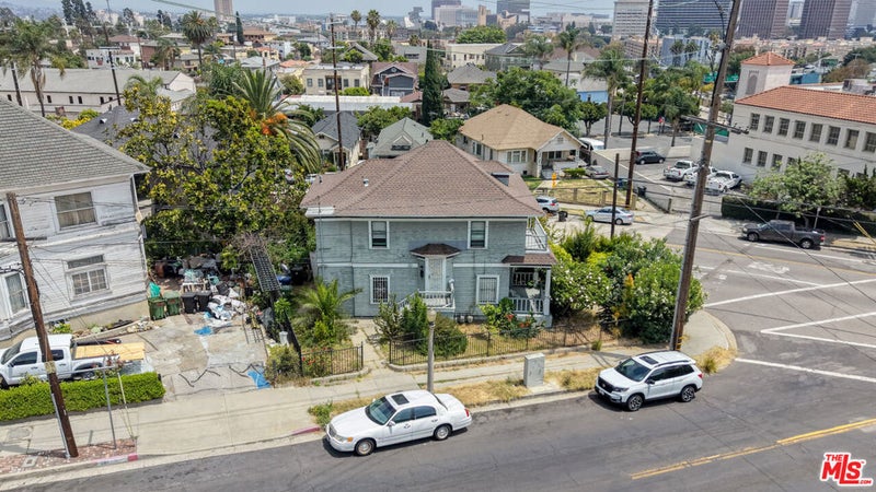600 E Edgeware Road