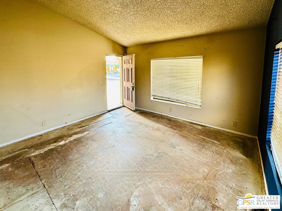 1501 E Twin Star Road