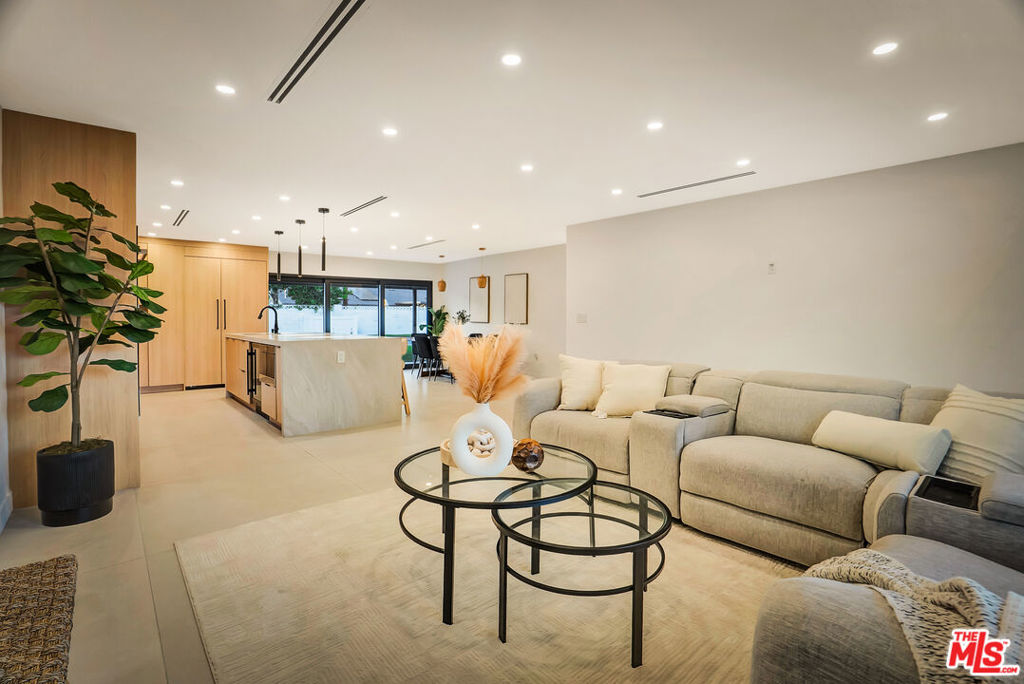 23343 Hartland Street