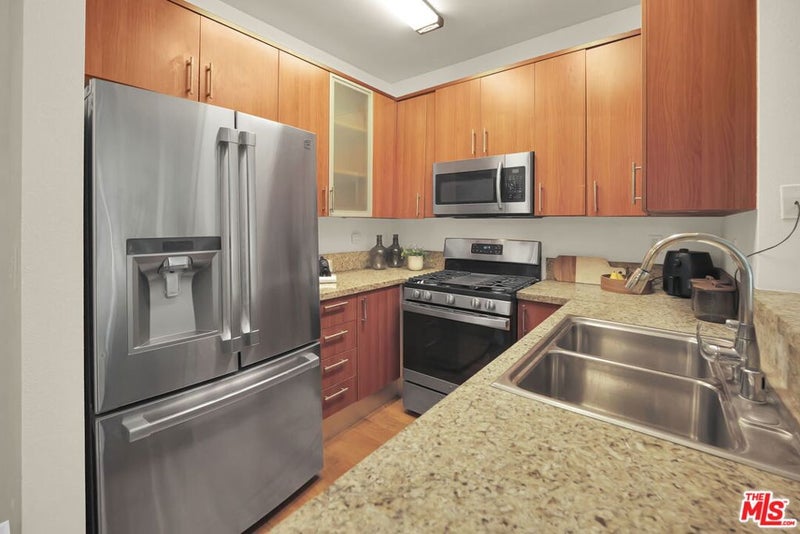 620 S Gramercy Place 135