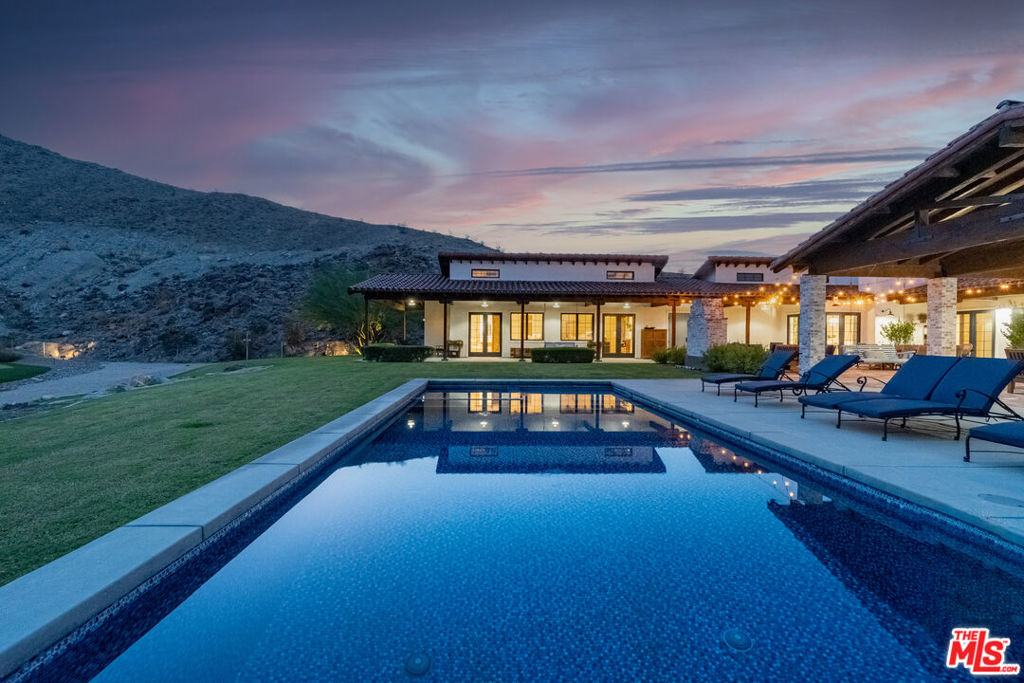 71911 Desert Drive