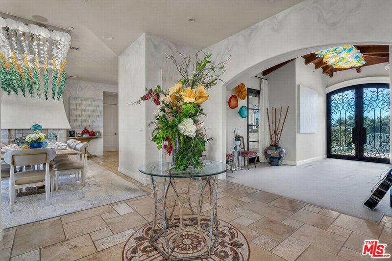 3110 Benedict Canyon Drive
