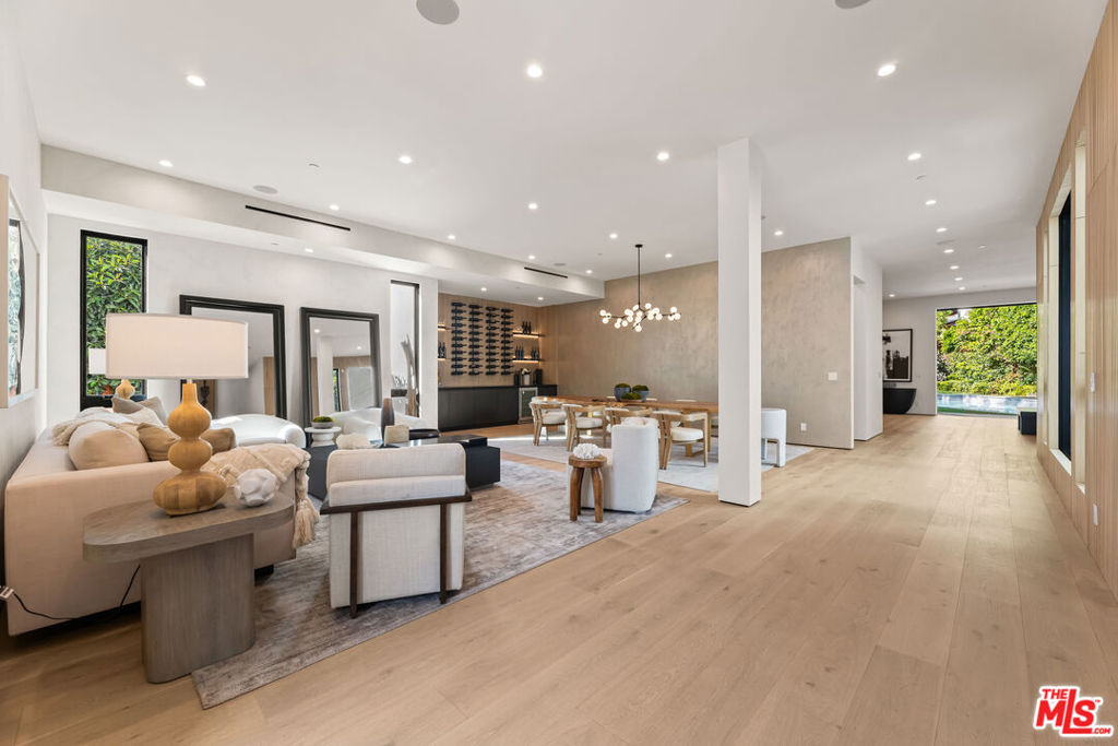 11929 Brentwood Grove Drive