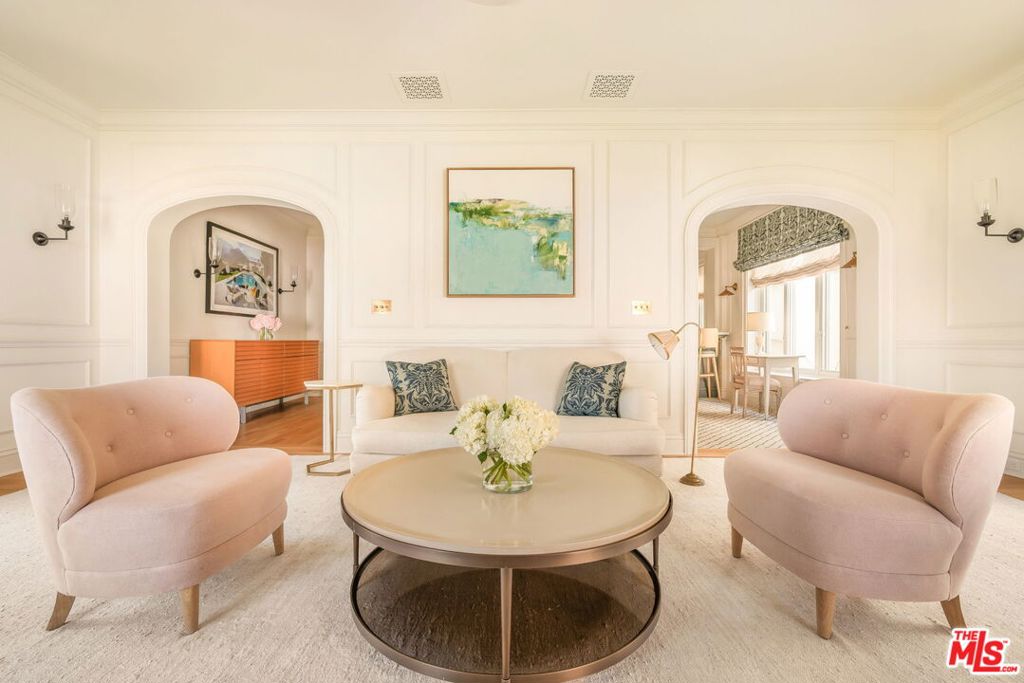 1424 N Crescent Heights Boulevard 48