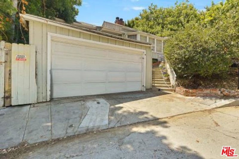 11662 Laurelwood Drive