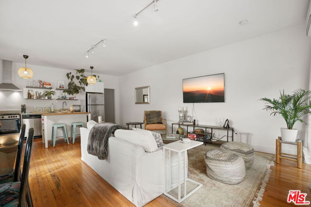 3324 Hamilton Way