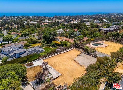 1051 El Medio Avenue Pacific Palisades CA 90272