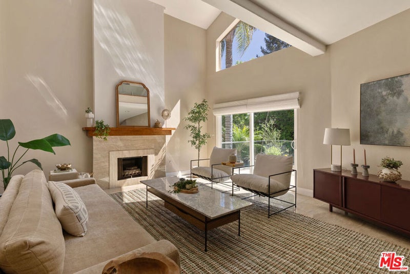 3751 Prestwick Drive