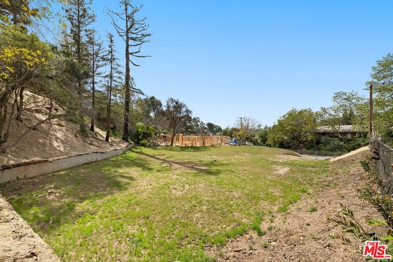 1018 Maroney Lane