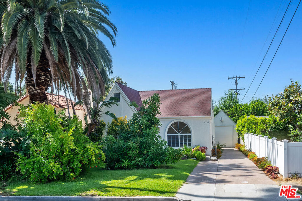 1710 Santa Paula Place