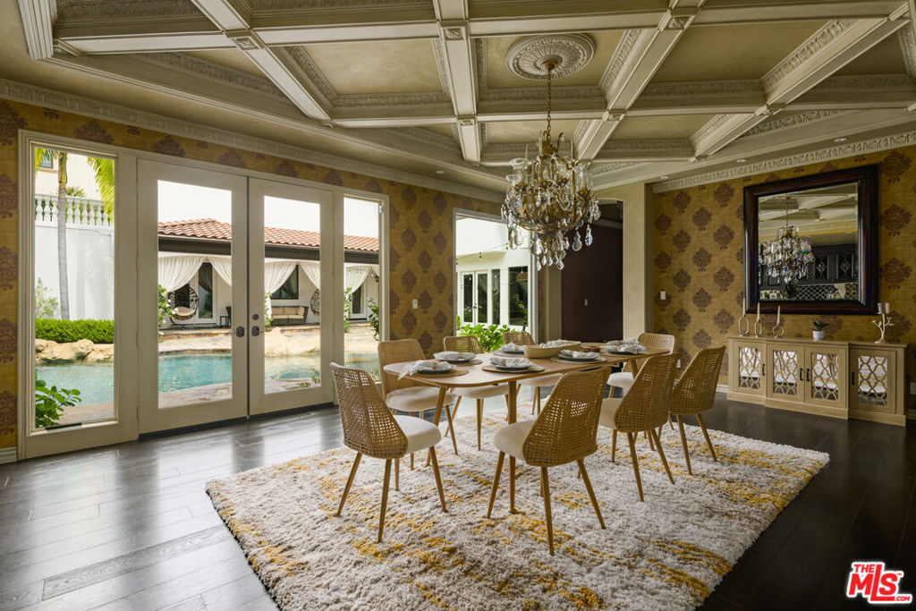 4705 Los Feliz Boulevard