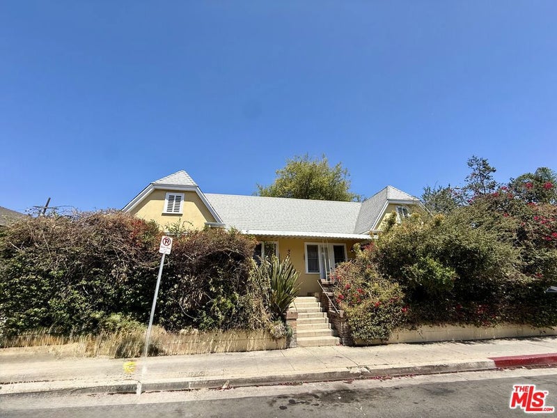 500 N Kingsley Drive