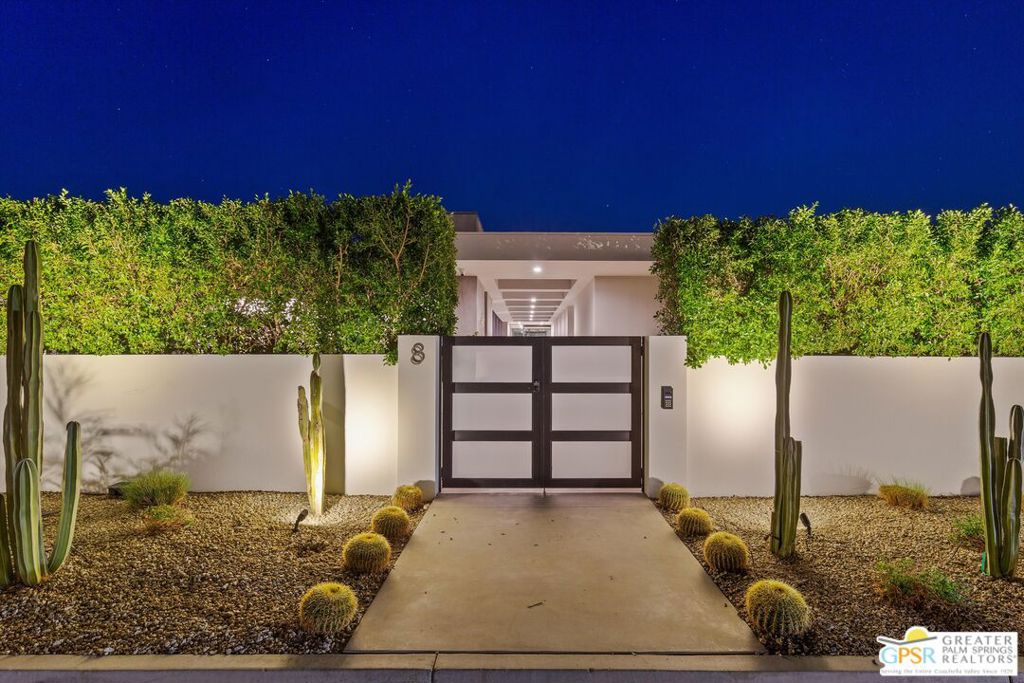 8 Desert Lark Circle