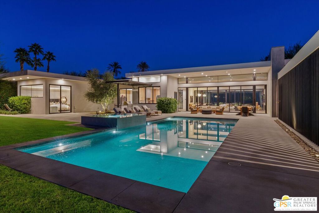 8 Desert Lark Circle