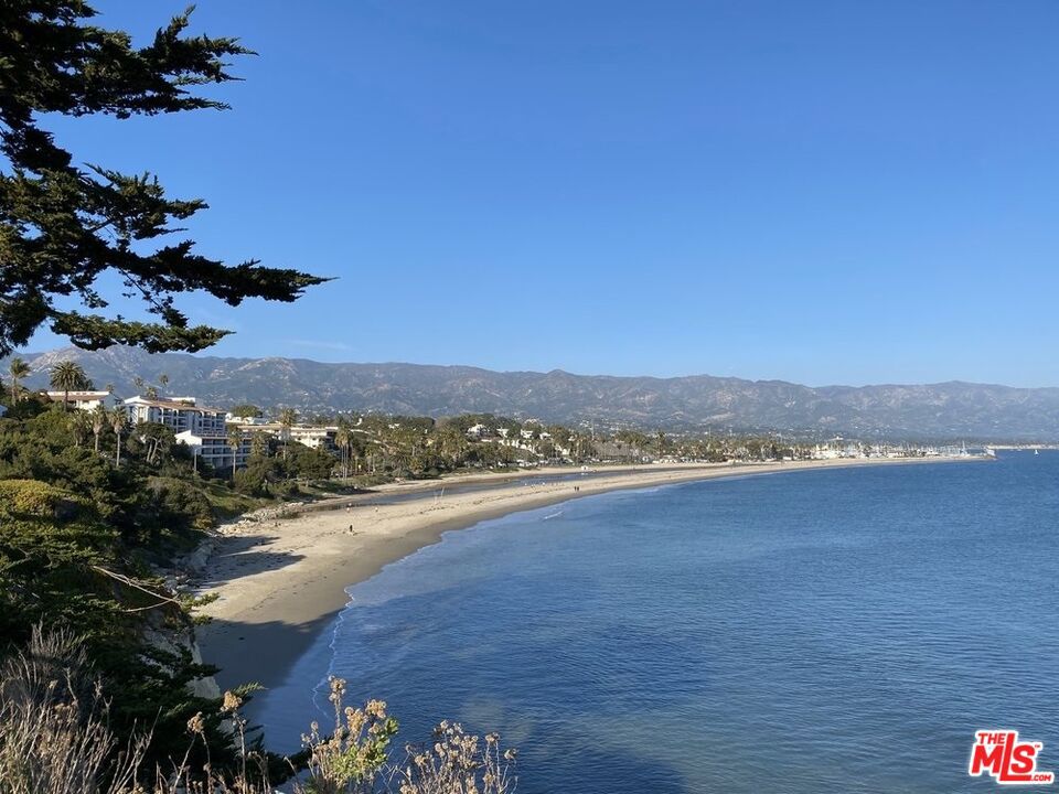 1312 Shoreline Drive