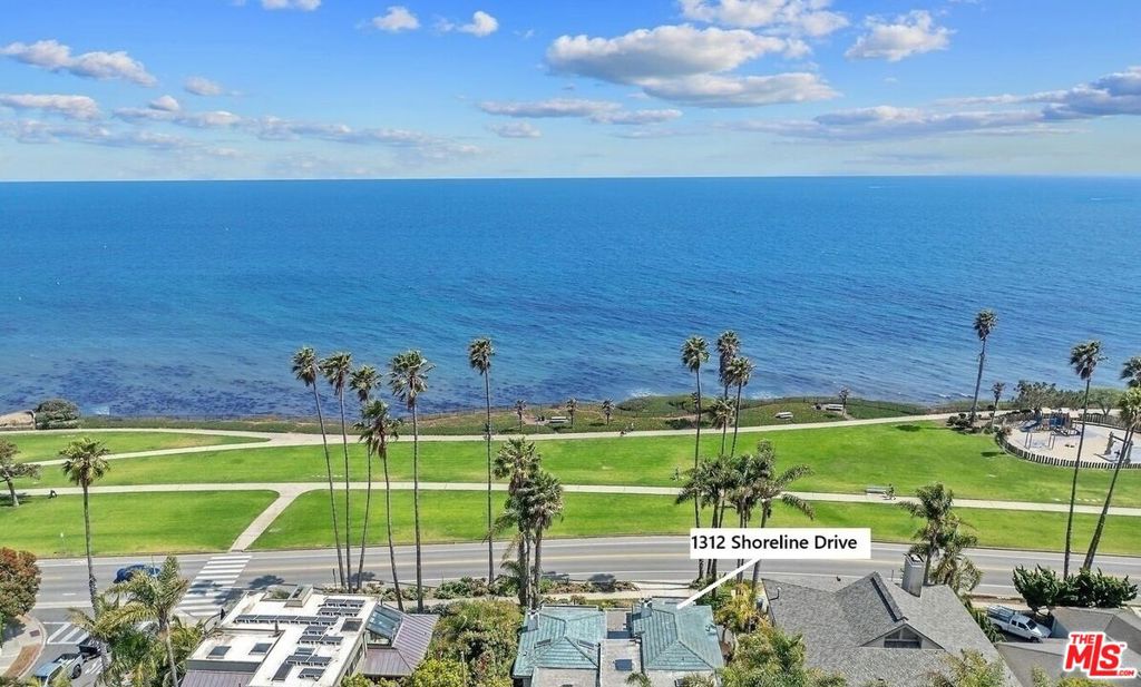 1312 Shoreline Drive