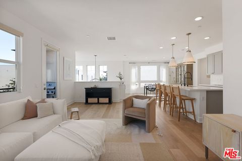 2923 Exposition Place 1 Los Angeles CA 90018