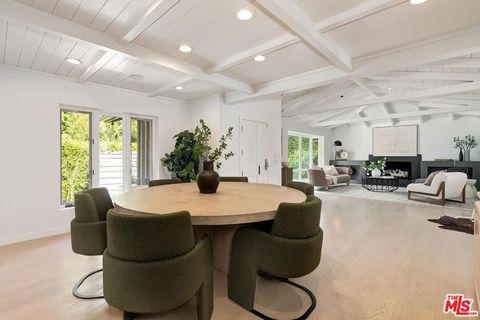 1847 N Beverly Drive Beverly Hills CA 90210
