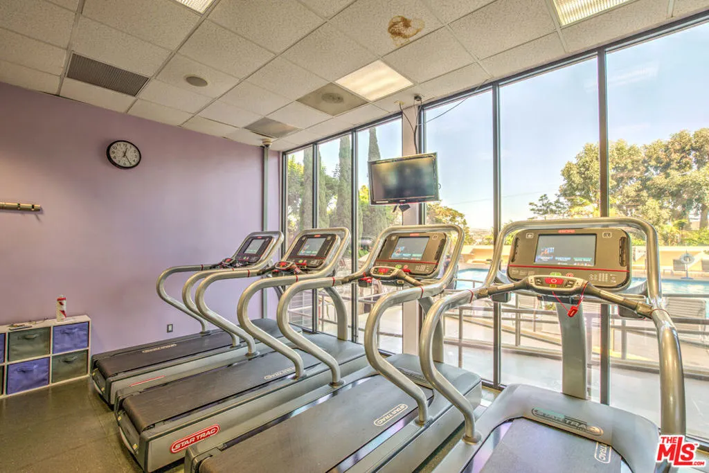 Los Angeles, California 90067, United States, 2 Bedrooms Bedrooms, ,2 BathroomsBathrooms,Residential,Active,247527