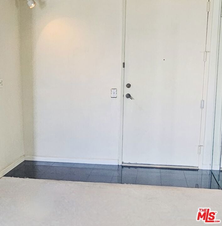 100 S Doheny Drive 1009