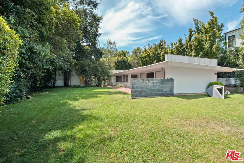 401 N Cliffwood Avenue