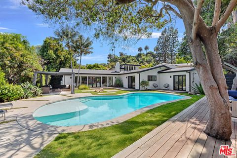 13301 Westcove Drive Los Angeles CA 90049