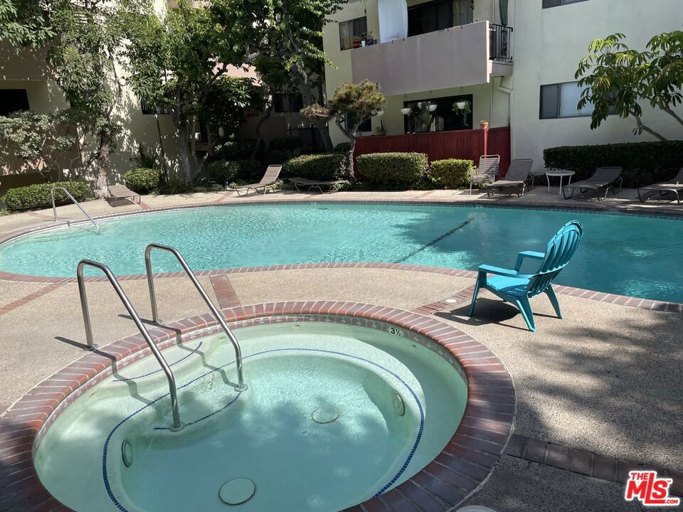 5000 S Centinela Avenue 236