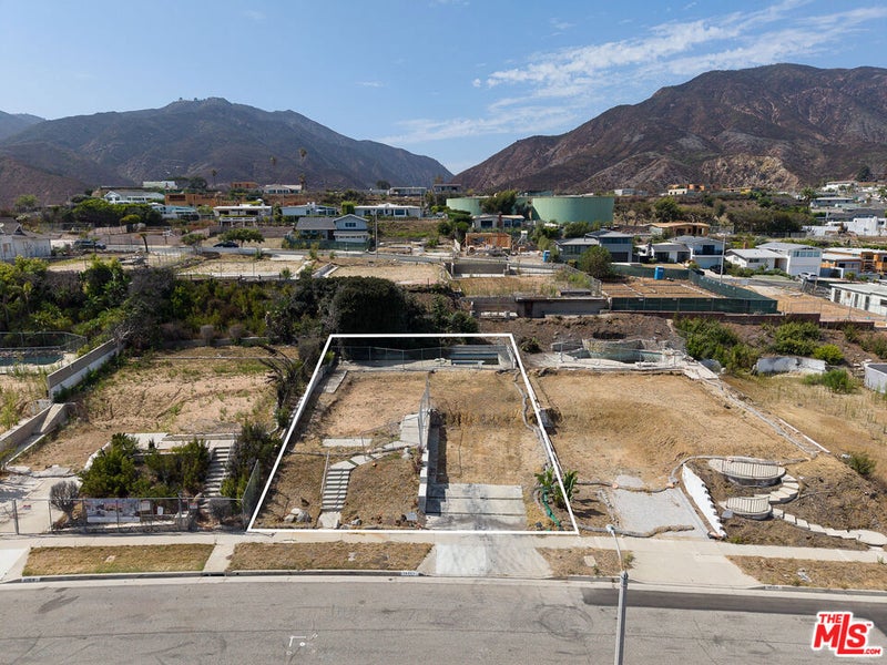 18341 Coastline Drive