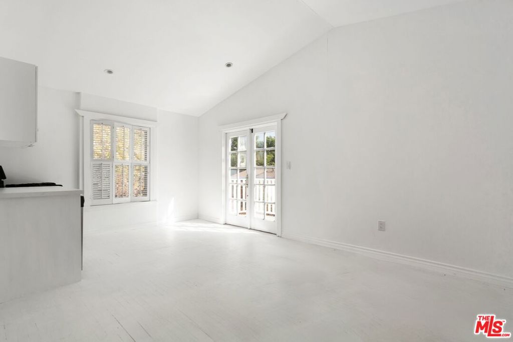 2165 Valentine Street 1-3